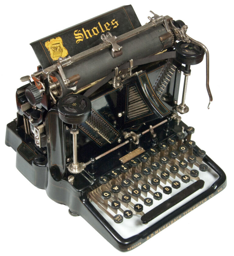 Uma máquina de escrever marca Sholes