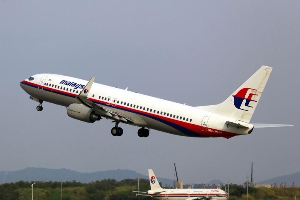 Foto da aeronave do voo MH370 decolando, em outro vôo anterior.