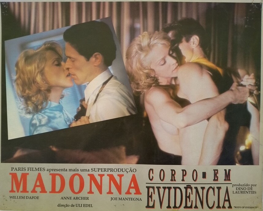 Cartaz auxiliar do filme Corpo em Evidência