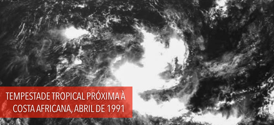 FOTO DE SATÉLITE DA TEMPESTADE TROPICAL PRÓXIMA À <br>COSTA AFRICANA, ABRIL DE 1991