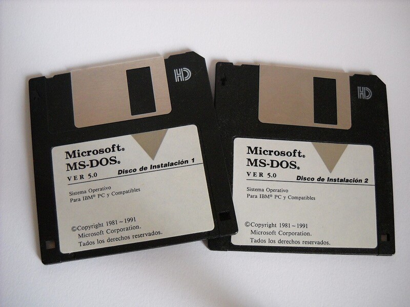 Par de disquetes de instalação do MS-DOS 5.0