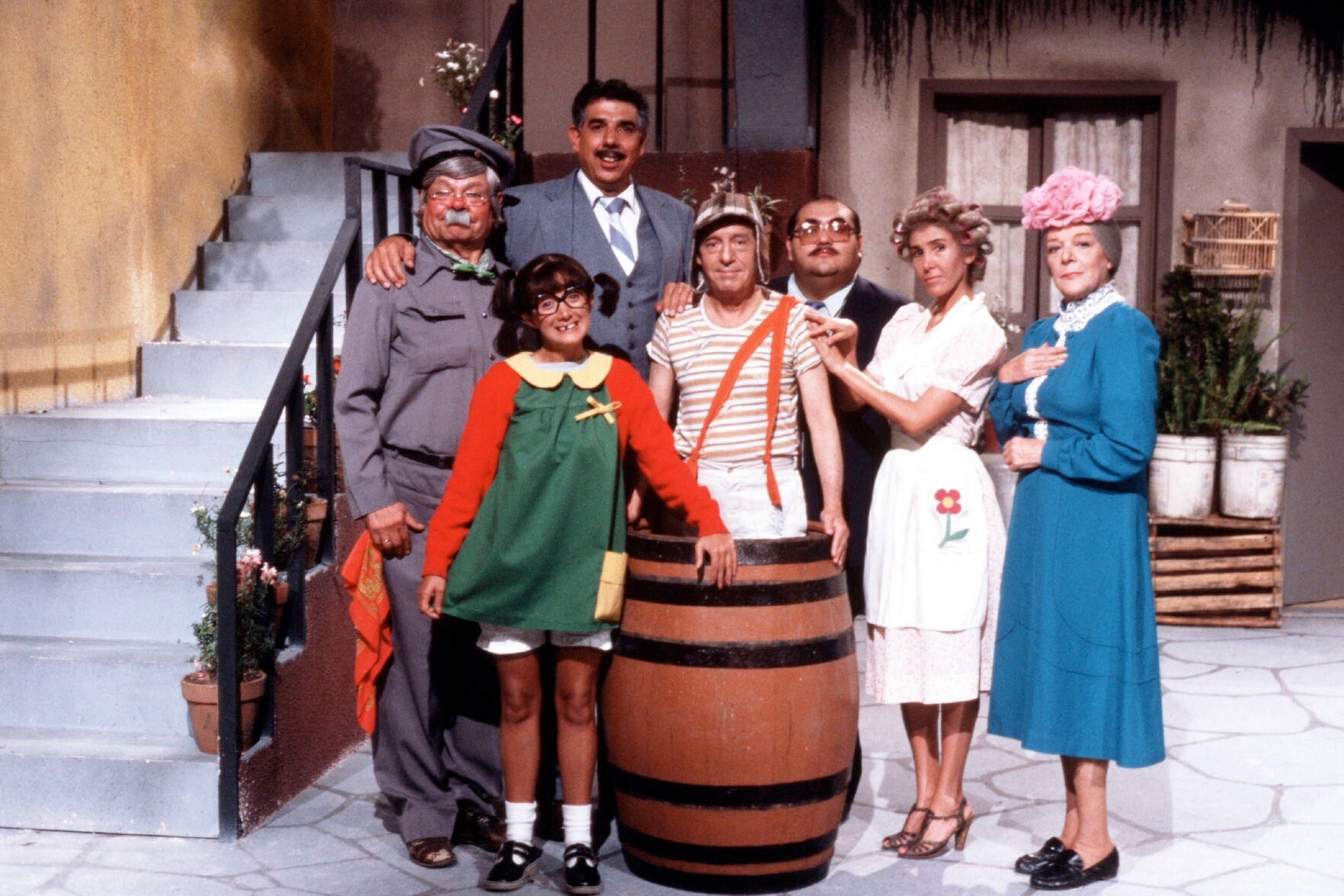 Parte do elenco do seriado Chaves