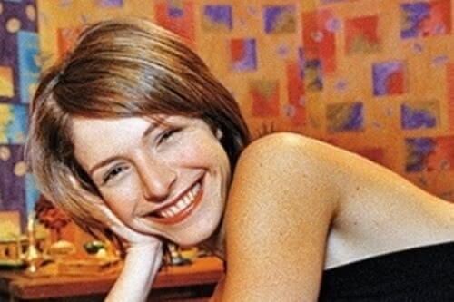 Babi Xavier sorri na MTV