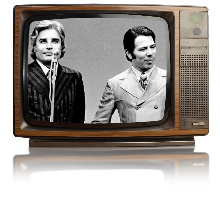 Cid Moreira e Silvio Santos na tela da Globo, ainda em preto e branco
