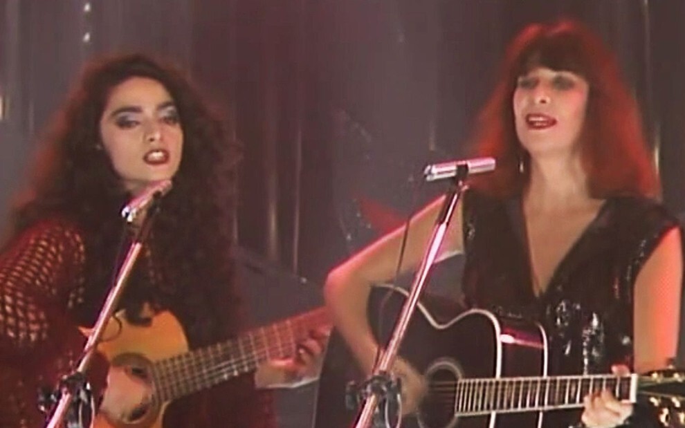 As vampiras Lita Ree e Natasha em cena musical da novela Vamp