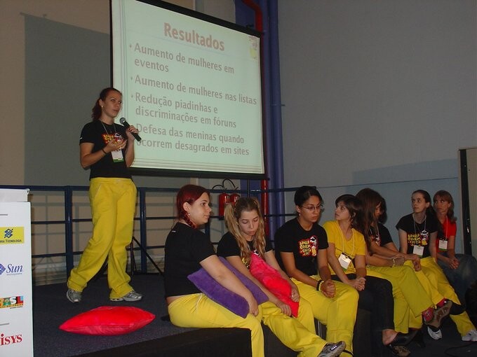 As LinuxChix-BR em apresentação de seus resultados