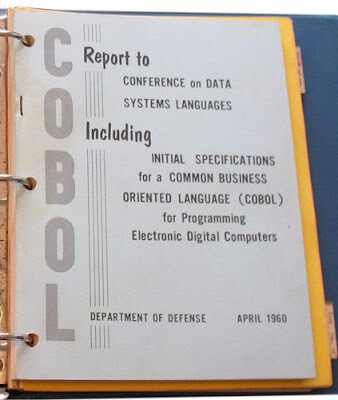 Página inicial da especificação do COBOL, em um documento do ano seguinte