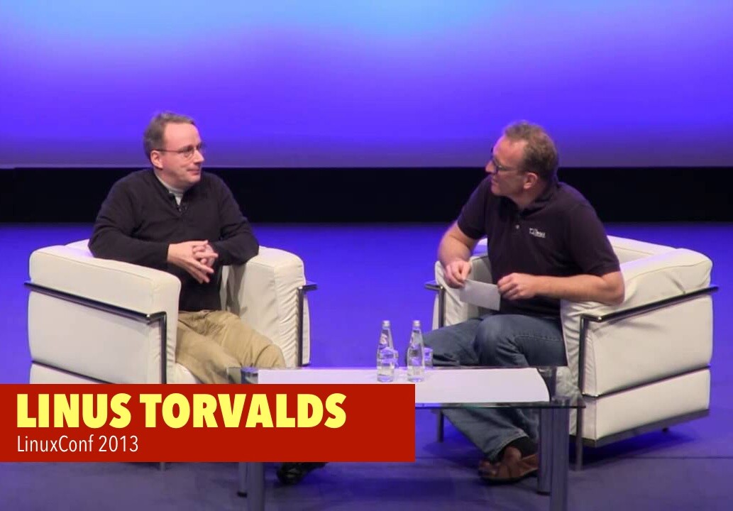 Linus Torvalds na entrevista realizada no palco de uma LinuxConf em 2013