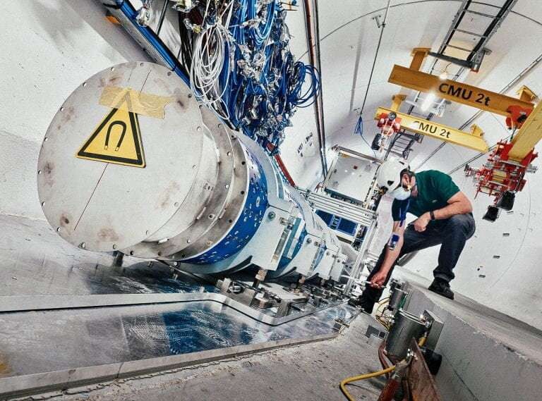 O detector de partículas instalado no CERN em 2019