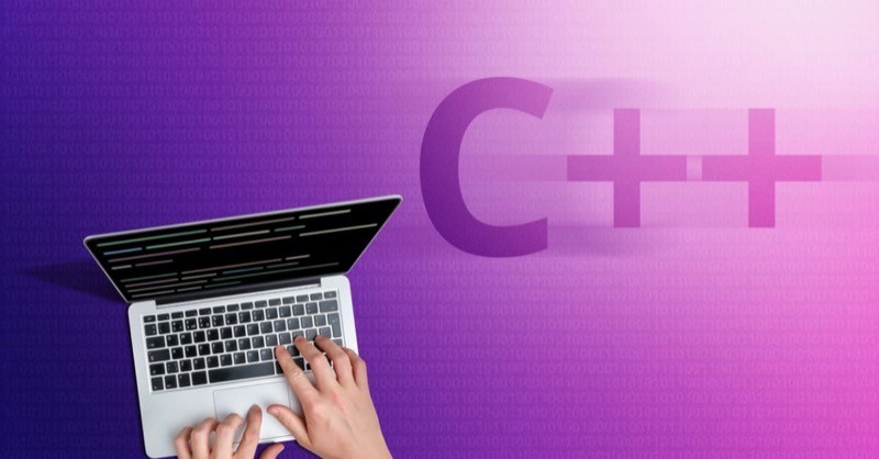 Ilustração de uma pessoa operando um notebook, com o título C++ ao lado