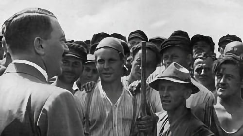Hitler se dirige a trabalhadores em imagem de propaganda