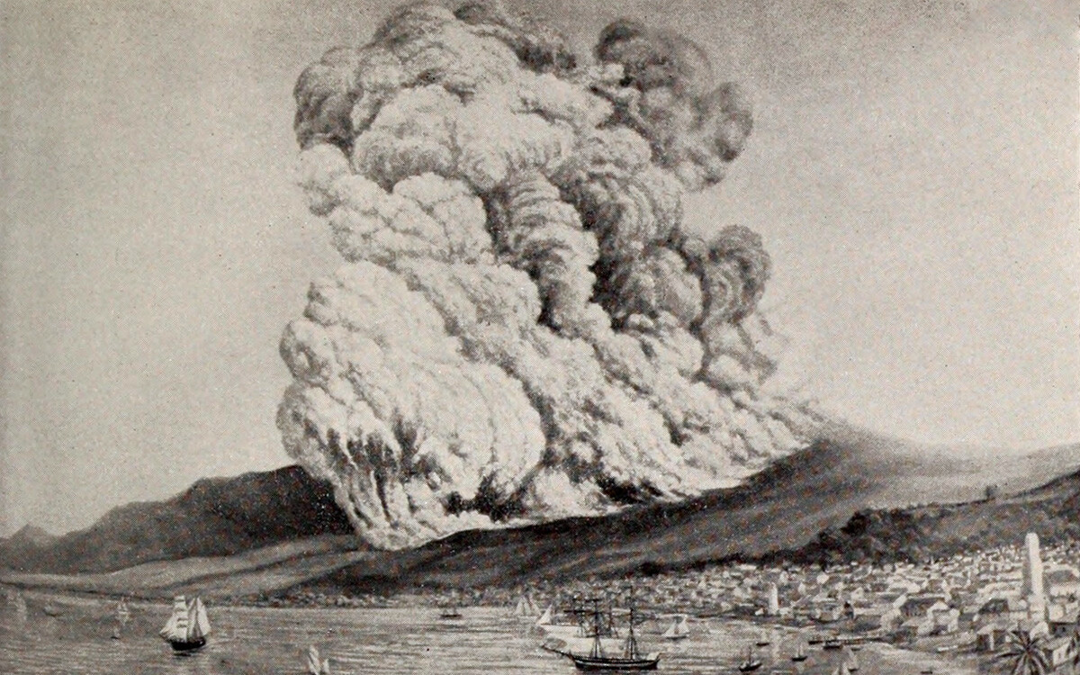 Imagem em preto e branco da erupção vista da baía