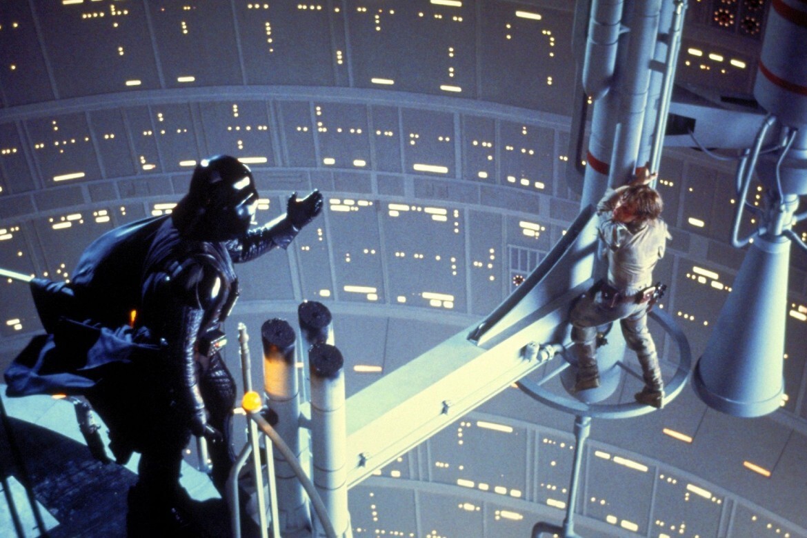 A cena do plot twist, envolvendo Darth Vader e Luke Skywalker
