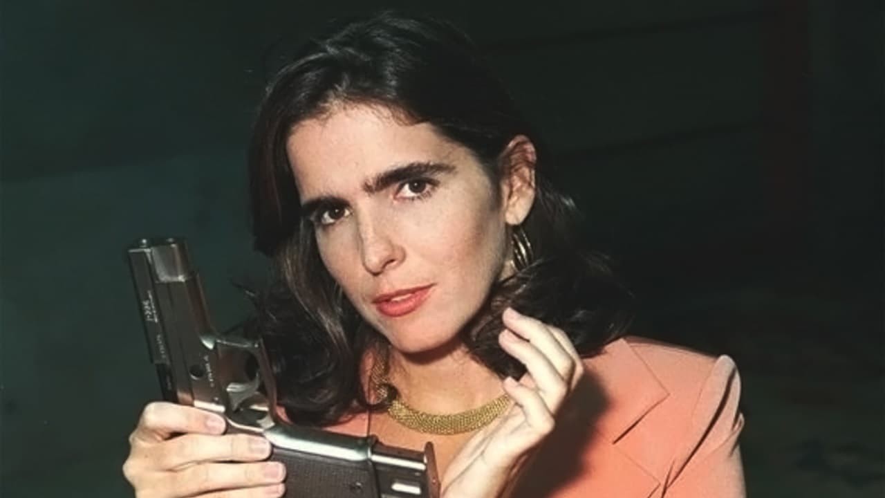 A personagem de Malu Mader carrega uma pistola em vinheta da série.