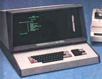 Prológica S-700, 8 bits (Z80)