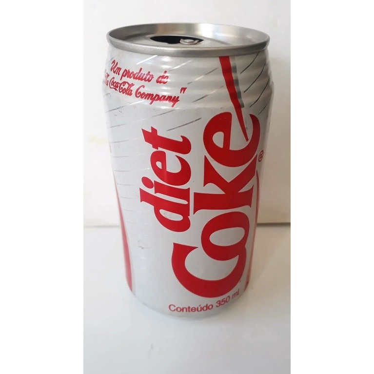Uma lata vazia da versão brasileira da Diet Coke