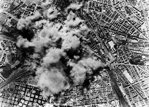 Bombardeio a Roma, em foto aérea