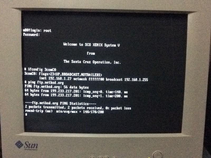 Xenix rodando em um PS/2 com monitor da Sun