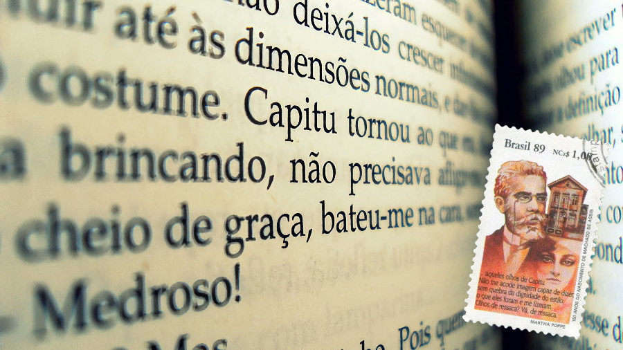 Selo postal brasileiro de 1989 contendo a descrição de Capitu no romance de Machado de Assis, aplicado a foto do interior do livro Dom Casmurro