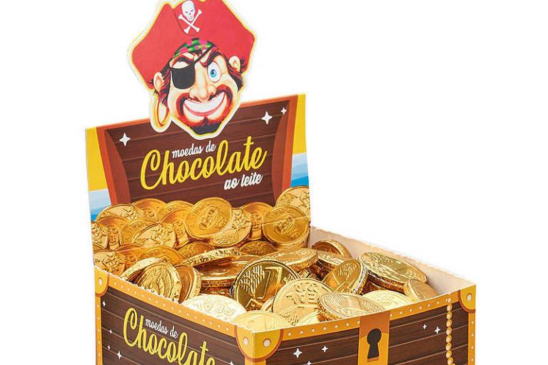 Foto publicitária de uma caixa de moedas de chocolate da Pan